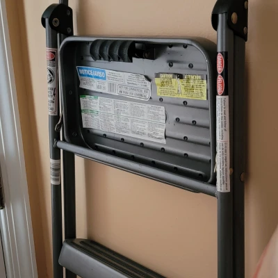 Giá Treo Tường Cho Ghế Bước Cosco