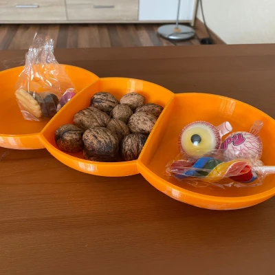 Khay Đựng Đồ Ăn Vặt 3 Ngăn