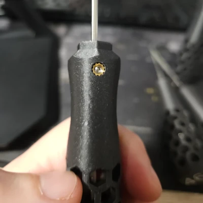 Tay cầm công cụ 2,5 mm x 2,5 mm