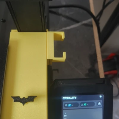 Khuôn giữ kềm cắt