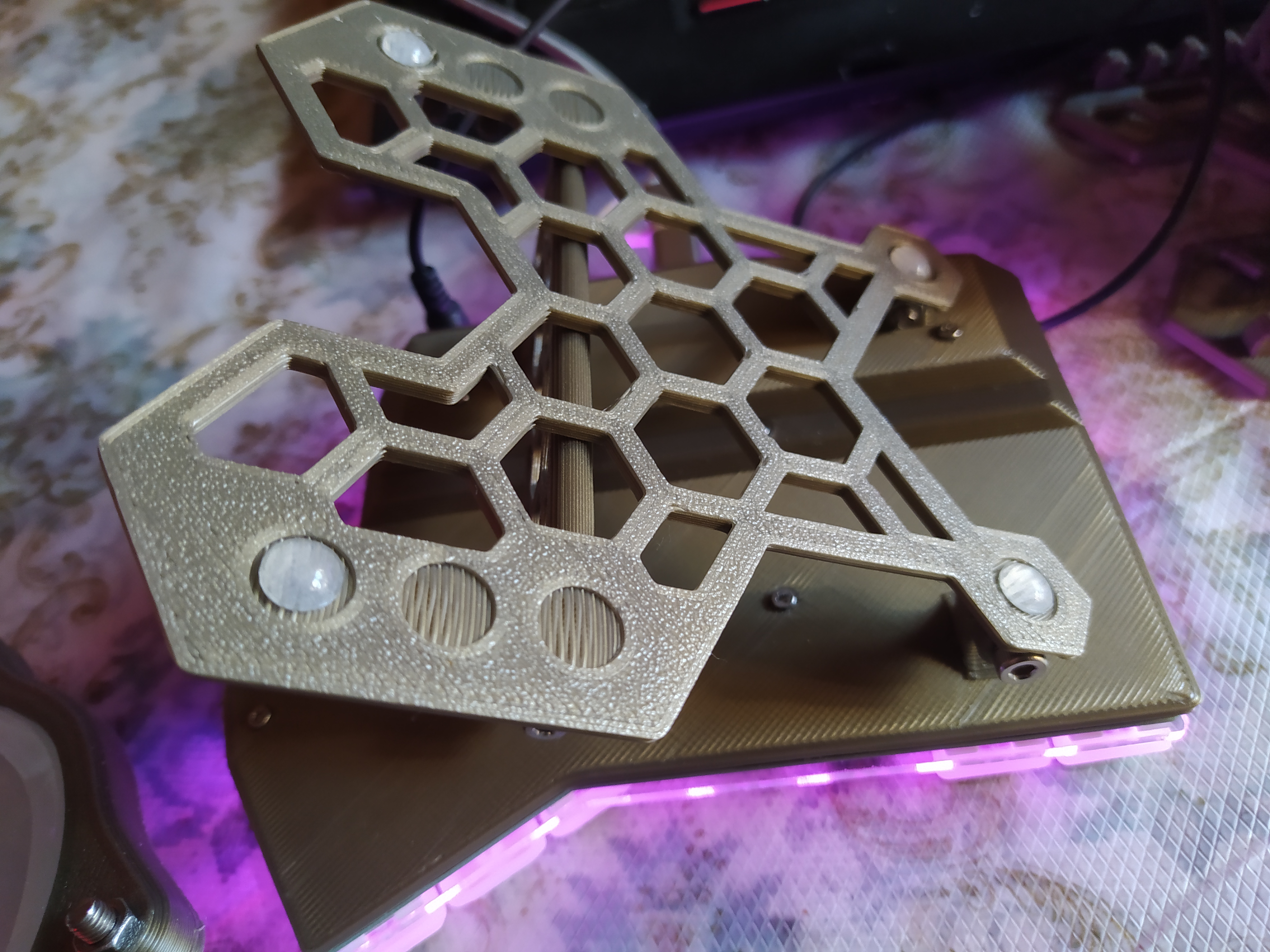 Chân đế Ergodashv99 có thể điều chỉnh độ nghiêng