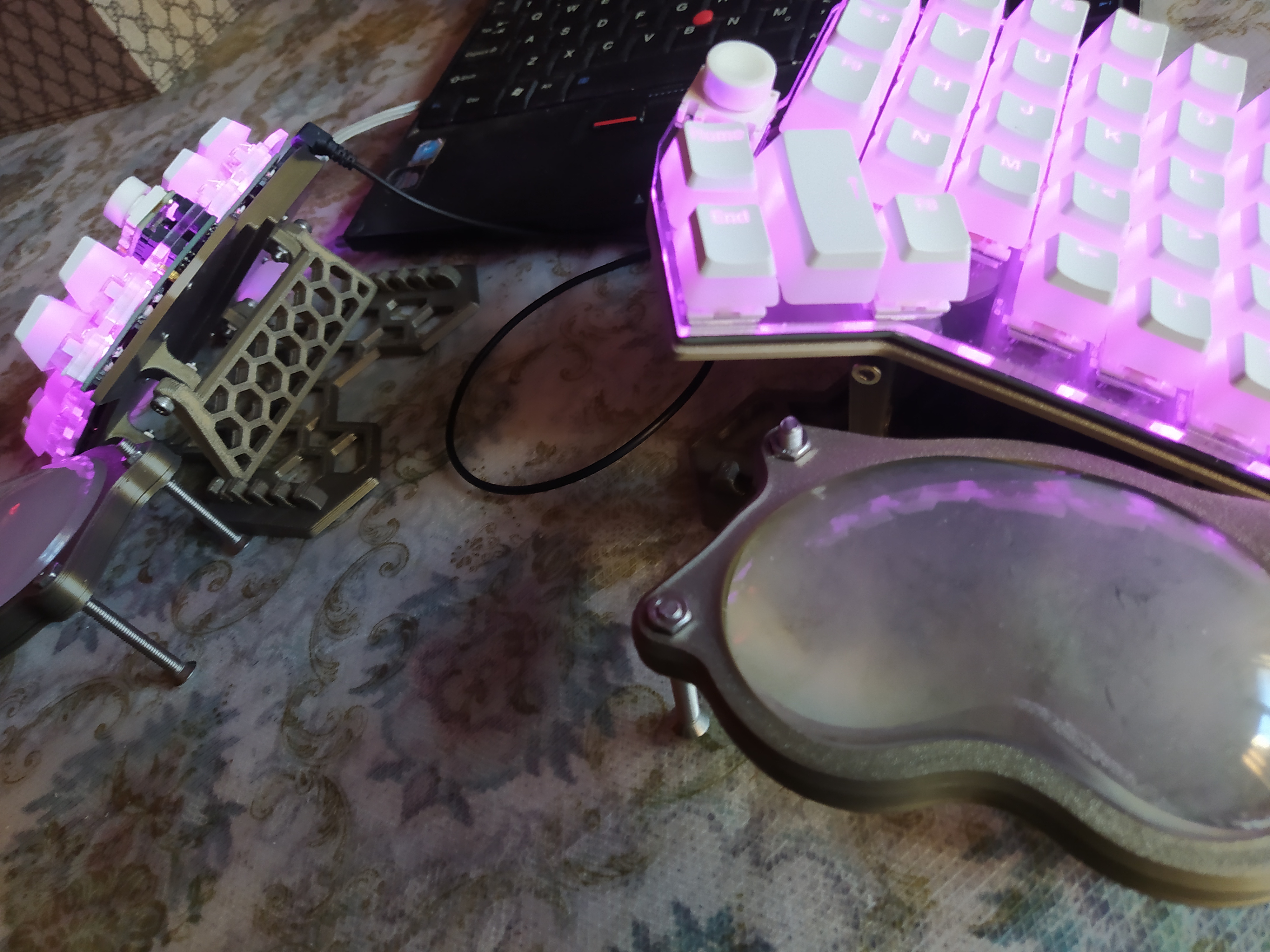 Chân đế Ergodashv99 có thể điều chỉnh độ nghiêng