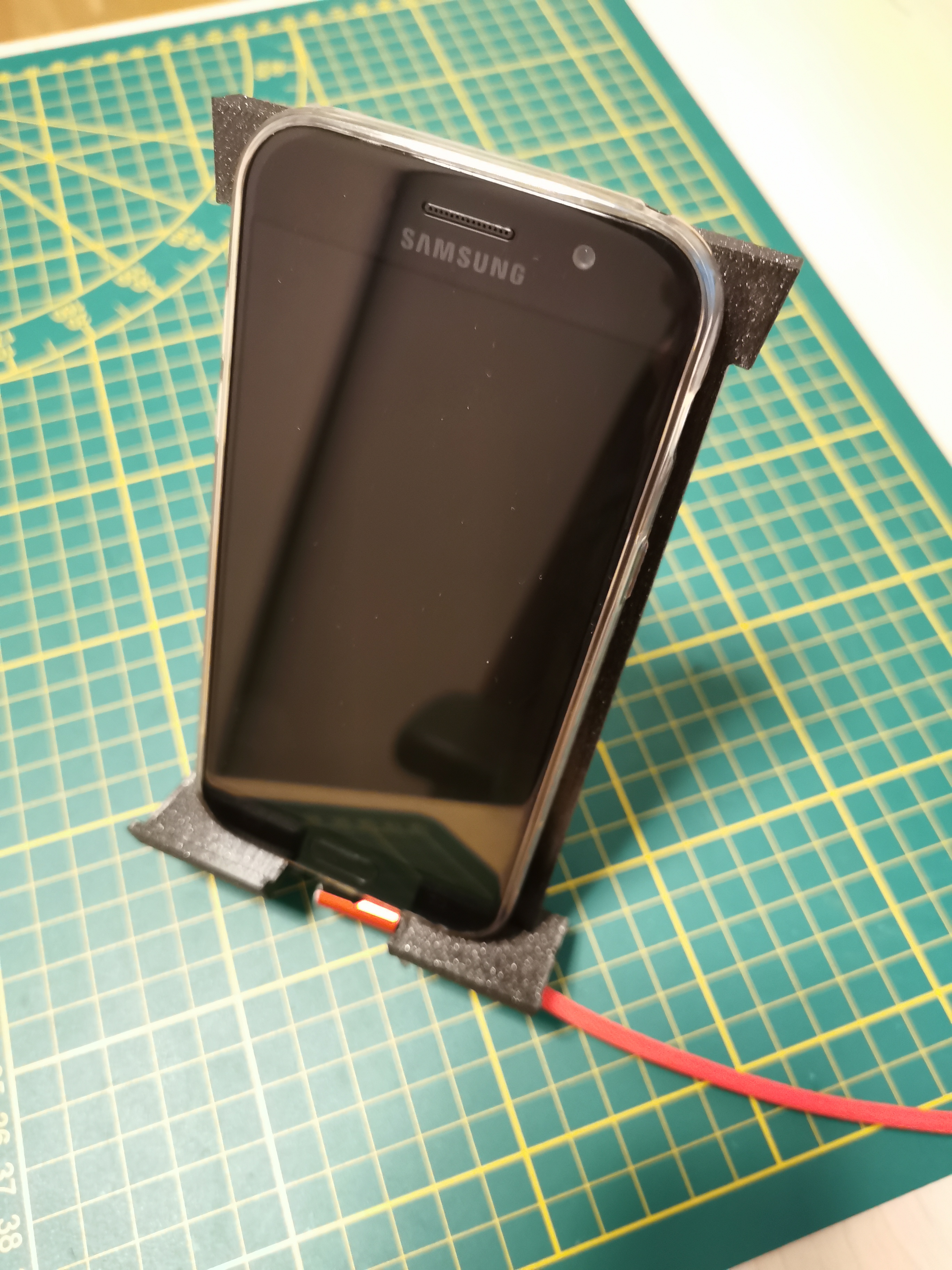 Giá đỡ điện thoại điều chỉnh được