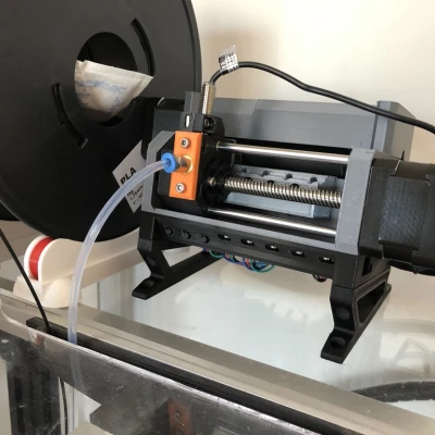 Chân đế cho MMU2