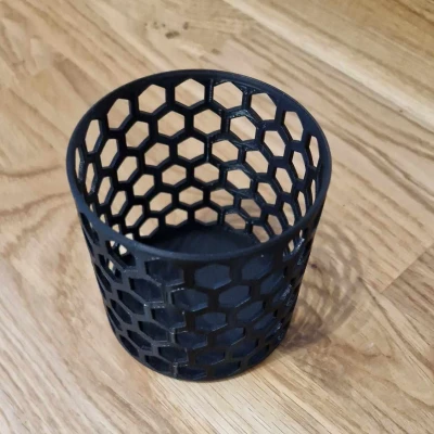 Hộp Cắm Bút Hình Lục Giác