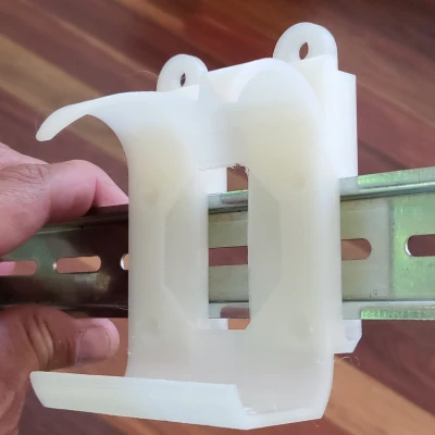 Giá đỡ Beryl AX có đế gắn ray DIN