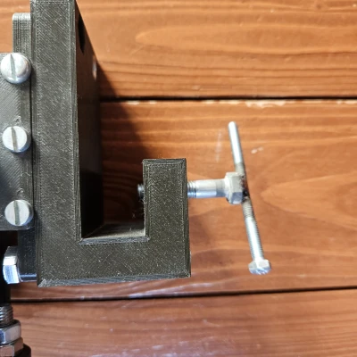 Giá đỡ bàn phanh tay