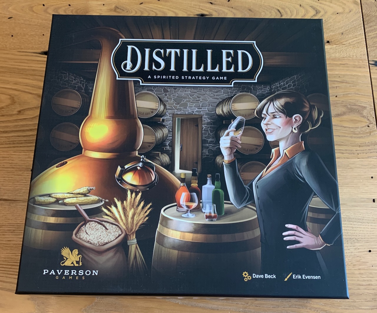 Hộp Đựng Bài "Distilled Organizer"