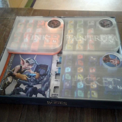 Too Many Bones: Khay Đựng Gearloc