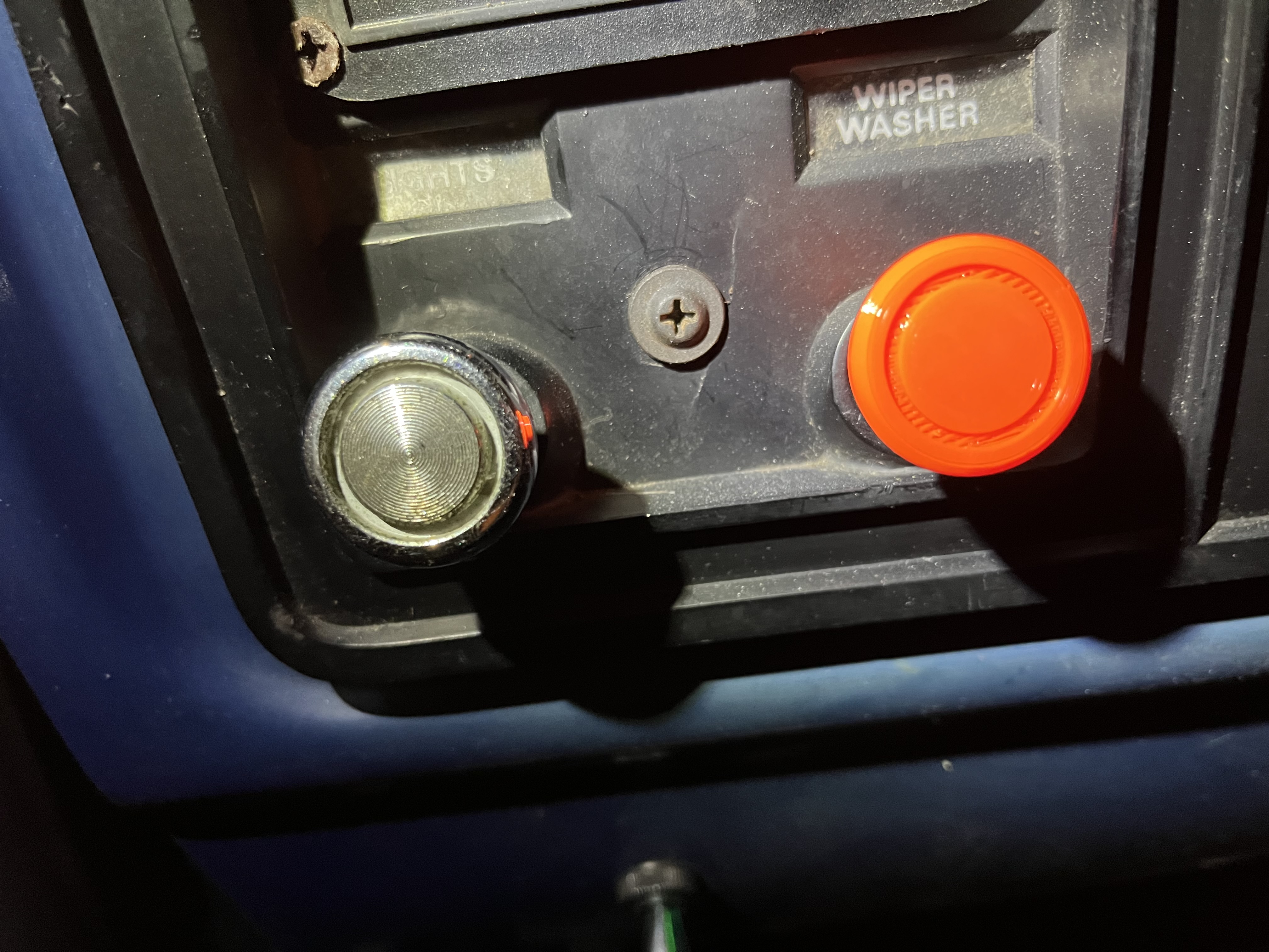 Nút điều khiển cần gạt nước kính chắn gió xe Ford F-100 đời 1975