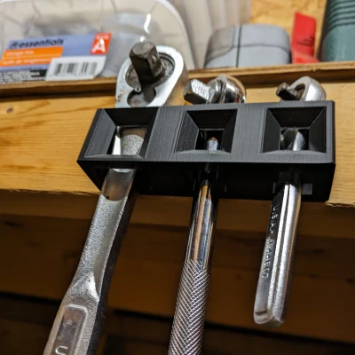 Kệ Treo Tường Đơn Giản Cho Tay Vặn