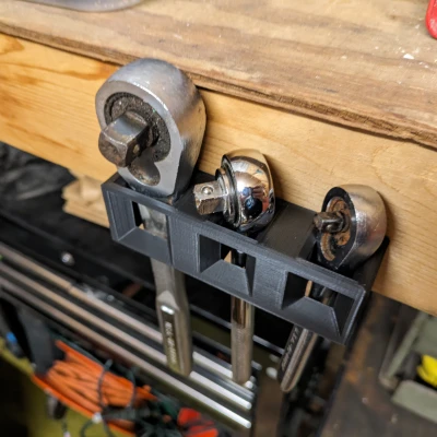 Kệ Treo Tường Đơn Giản Cho Tay Vặn