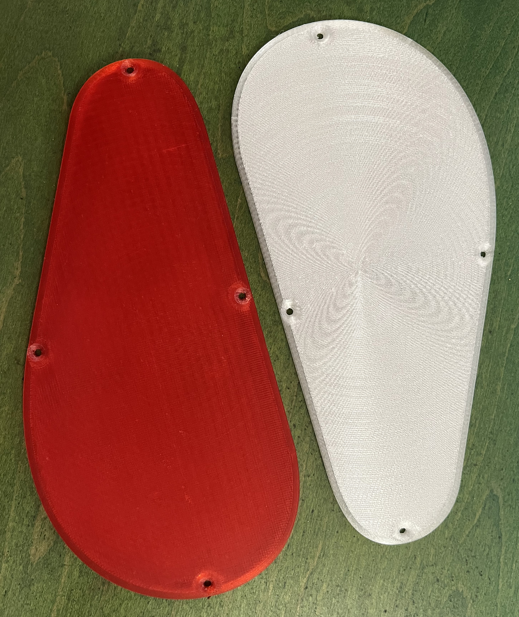 Mặt sau thay thế cho đàn Guild Pilot Bass