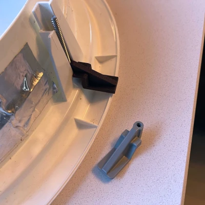 Kẹp Gắn Ống Dẫn Sáng Velux