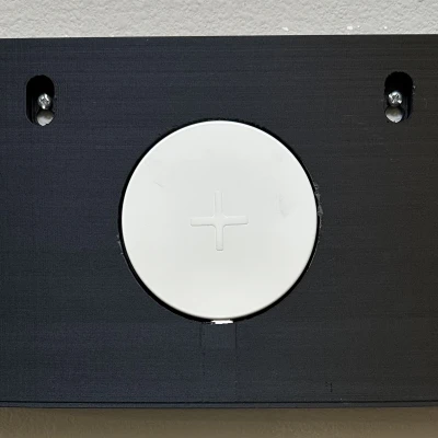 Giá treo tường cho Fire HD 10 Plus kèm Sạc Không Dây