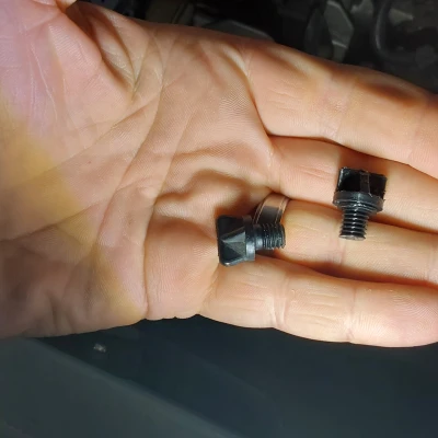 Chốt Thông Hơi Két Nước Ducato