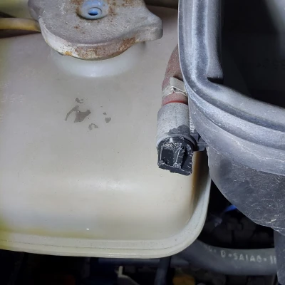 Chốt Thông Hơi Két Nước Ducato