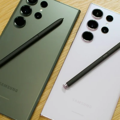 Mô Hình Điện Thoại Samsung Galaxy S23 Ultra Kèm Bút S Pen