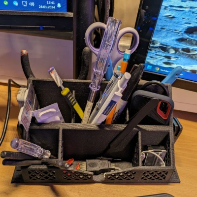 Chân giữ USB & thẻ SD đối xứng để bàn