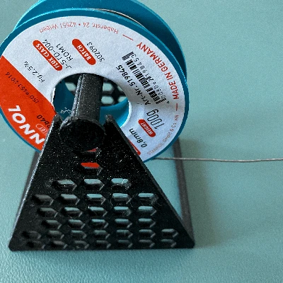 Đế giữ cuộn thiếc hàn hình lục giác đơn giản