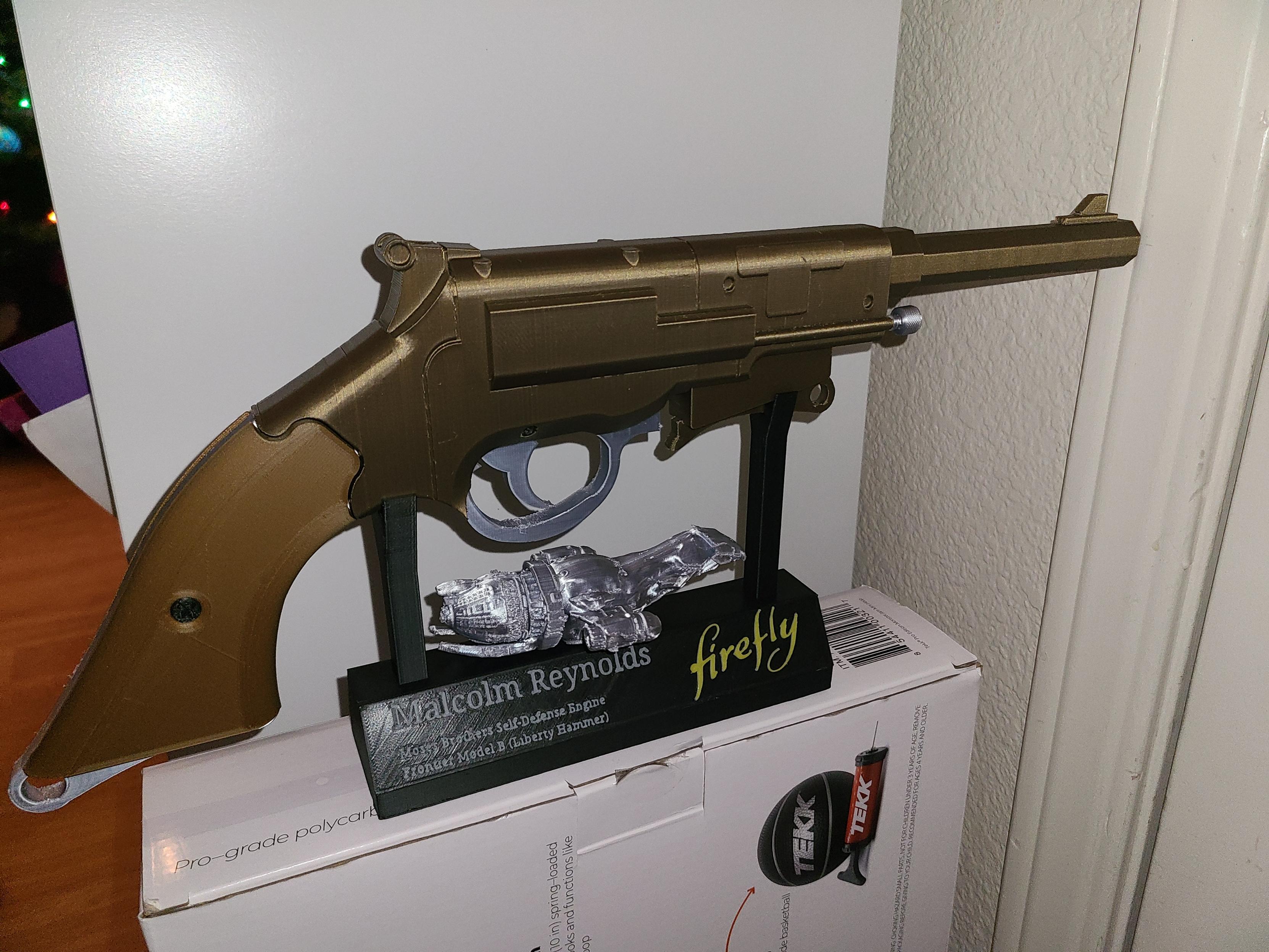 Súng Malcolm Reynolds từ Firefly