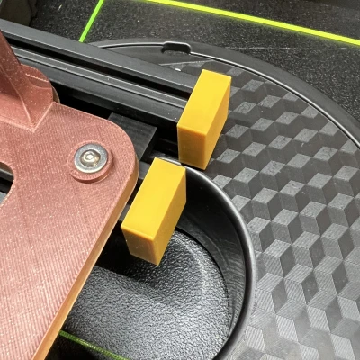 Nắp Chụp Rãnh Trượt 20 x 20