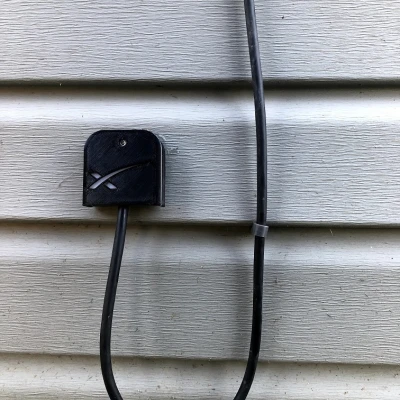 Lỗ chờ cáp internet Starlink chống thấm