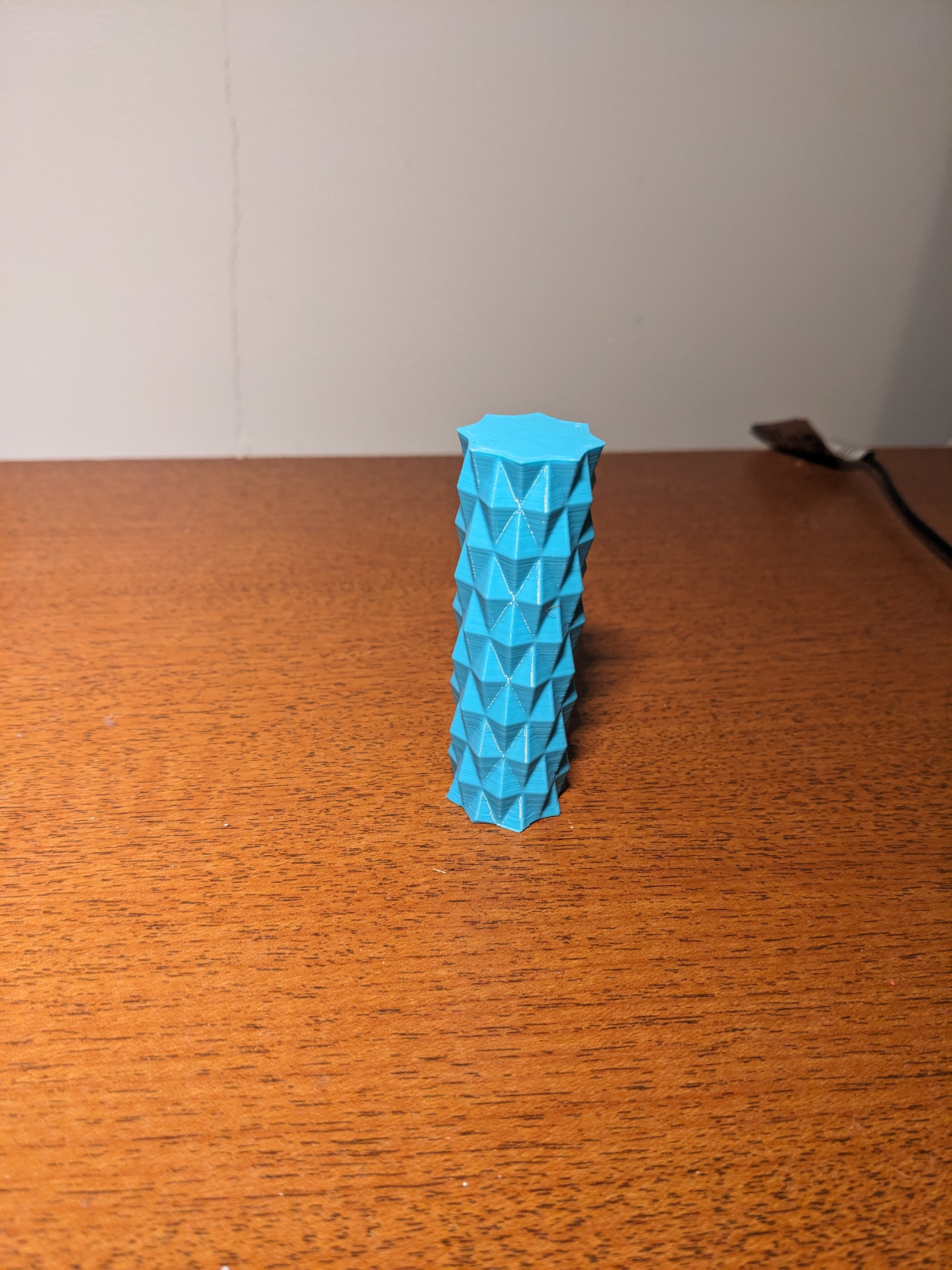 Giá Đỡ Card Đồ Họa Kiểu Tam Giác