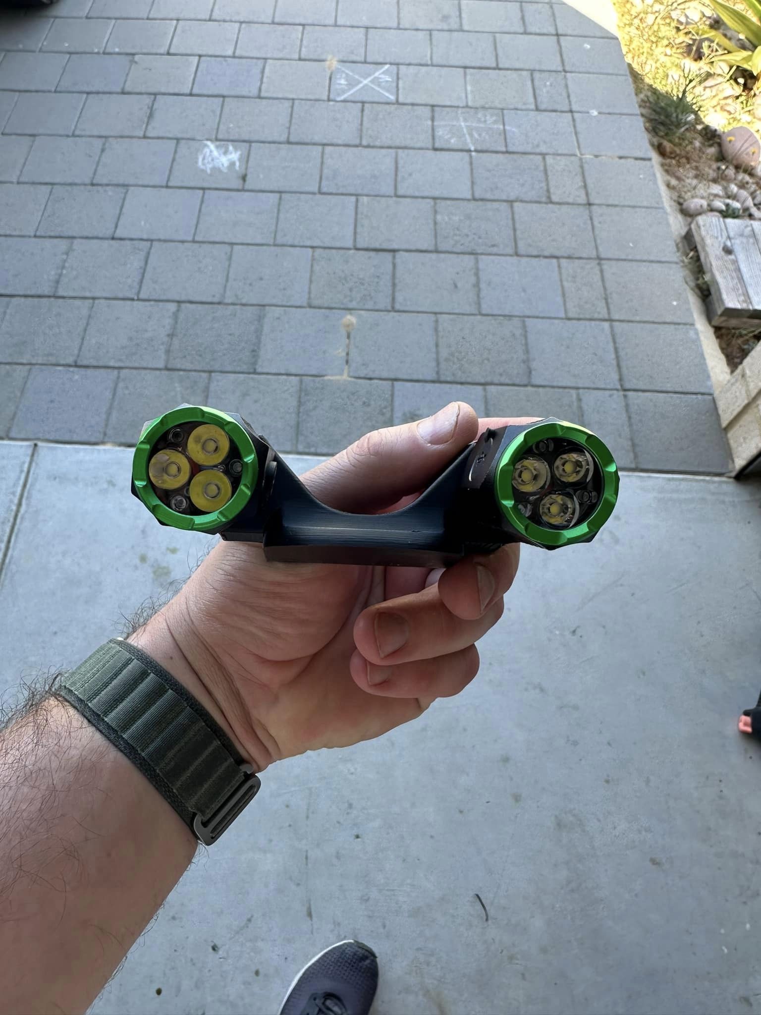 Giá đỡ đèn mũi Evolve Skateboards Hadean và GTR