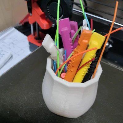 Cốc Đựng Cọ 80mm (In Không Cần Support)