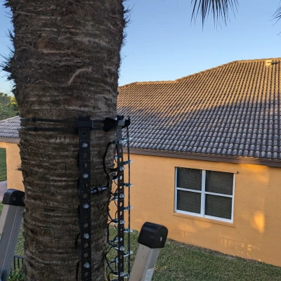 Giá Đỡ Dải Đèn Pixel Gắn Cây