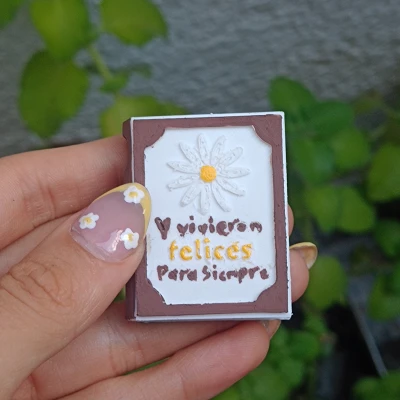 Móc Khóa Sách Truyện