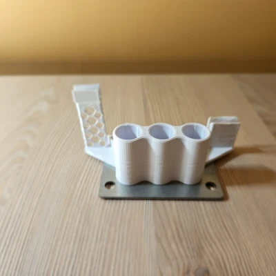 Khay đựng bút và thước kẹp