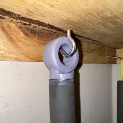 Móc Treo Chổi Casabella Wayclean Góc Rộng