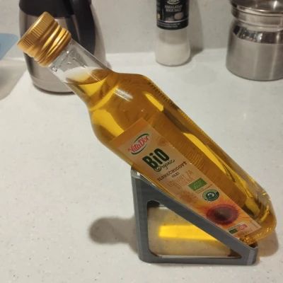 Chân đế chai nhỏ hơn