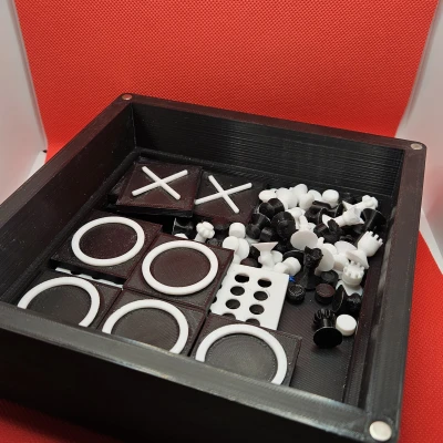 Hộp Cờ 3 Trong 1: Cờ Vua, Cờ Caro và Cờ Bốn