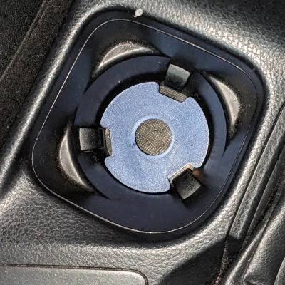 Đế độn hộc cốc Toyota Rav4