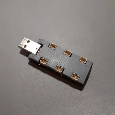 Nắp Che Sạc Emax