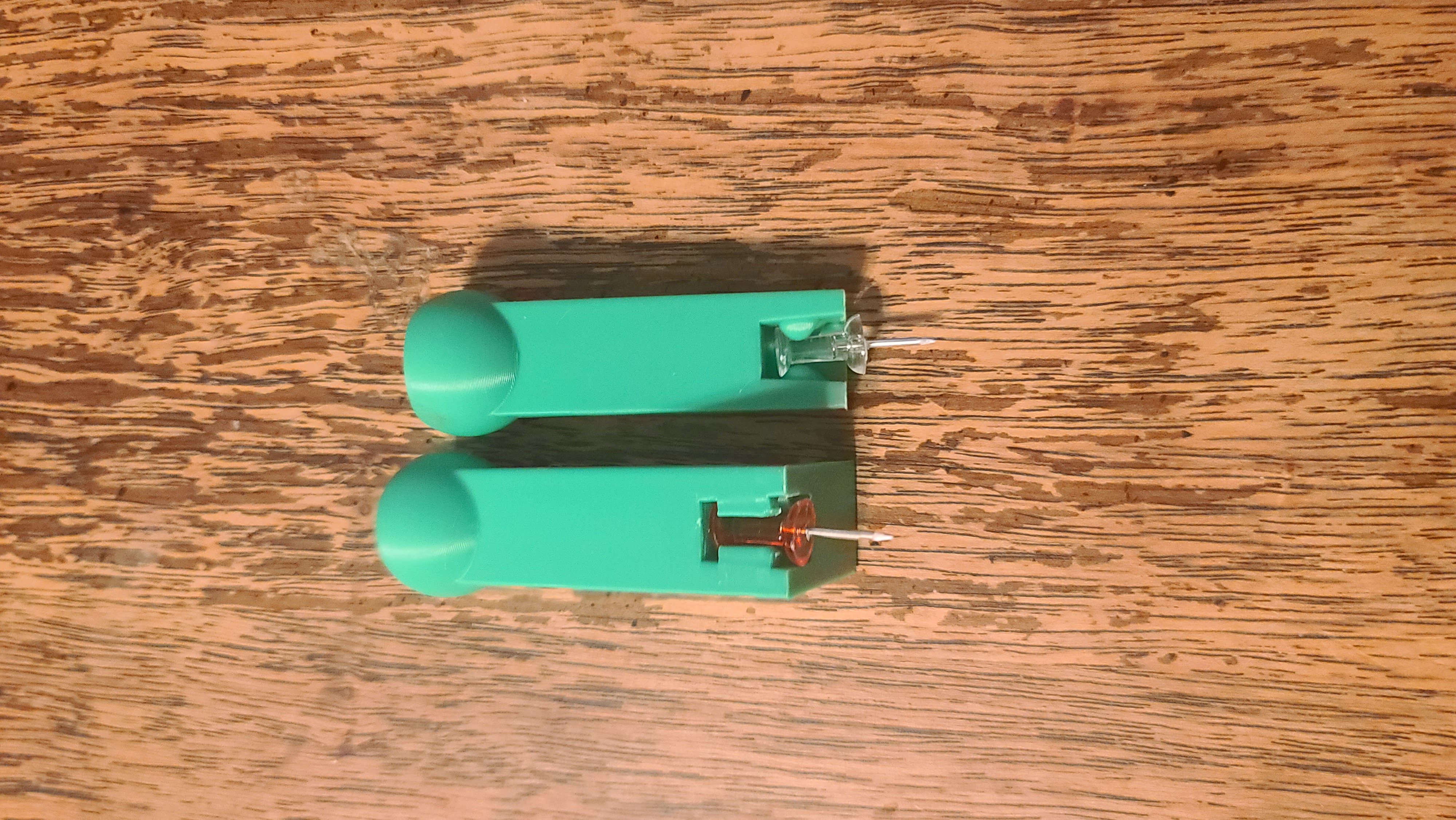 Dụng cụ ghim đẩy (Push Pin Helper)