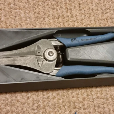 Hộp Gridfinity cho Kìm tuốt dây Ideal Stripmaster