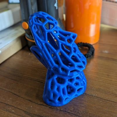 Giá đỡ kính Moai kiểu Voronoi