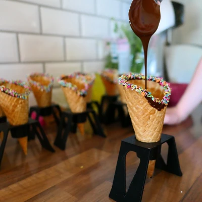 Chân đế đựng Ốc quế Kem