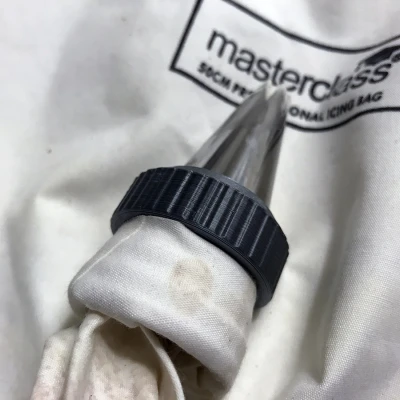 Khớp Nối Đầu Bắt Kem Wilton (Lớn - Nhỏ)