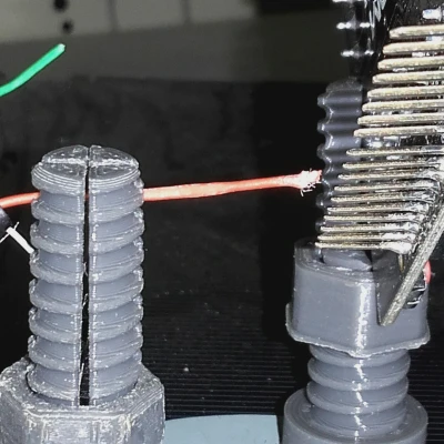 Kẹp Gắp 3 Tay Có Nam Châm Để Hàn