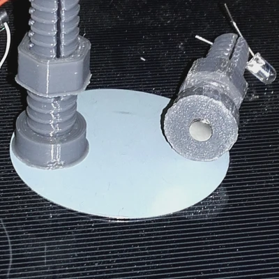 Kẹp Gắp 3 Tay Có Nam Châm Để Hàn