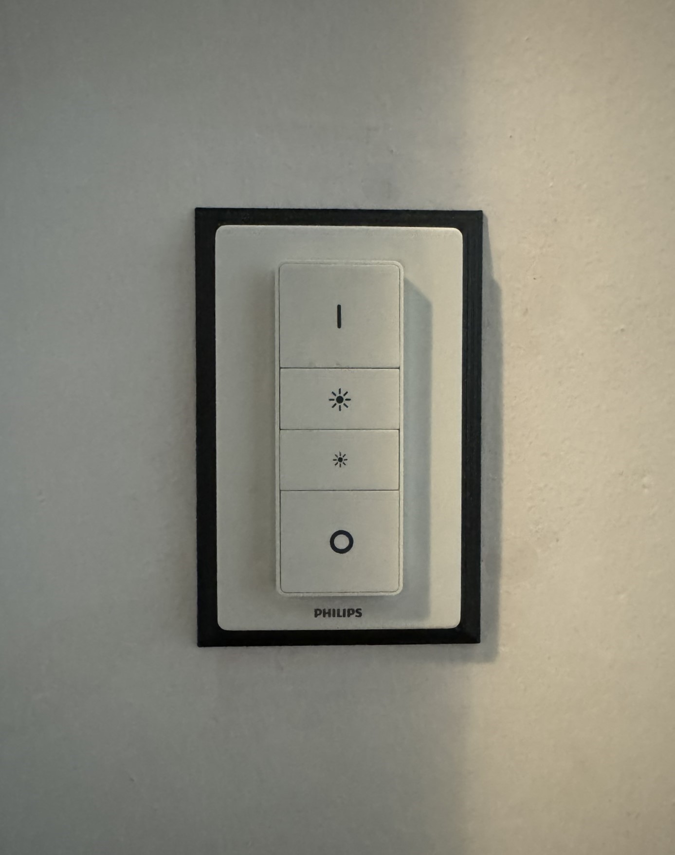 Khung Gắn Tắc Dimmer Philips Hue (v1 & v2)