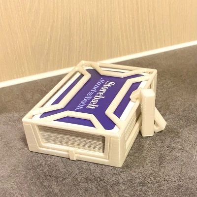 Hộp đựng danh thiếp/bài tây