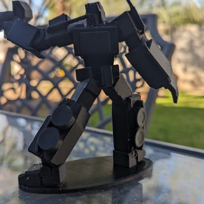 Optimus Prime Gen 1 có logo autobot