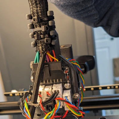 Giá Đỡ Carabiner Cho Orbiter 2.0