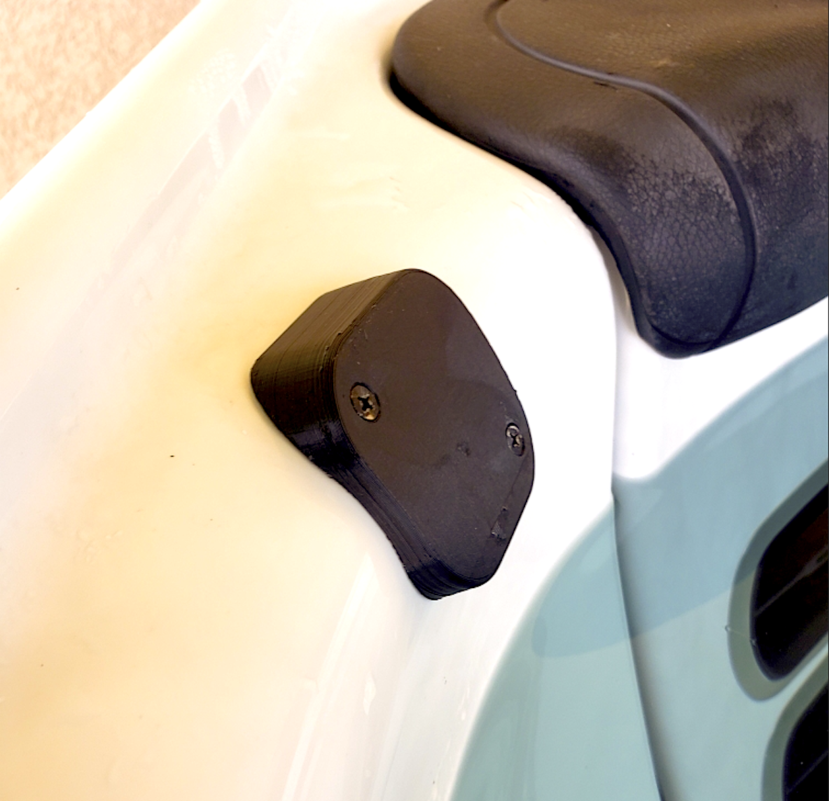 Nắp Loa Bồn Nước Nóng